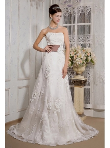 Elegant A-Line / Princess Strapless Court Train Satin and Lace Appliques Wedding Dress
