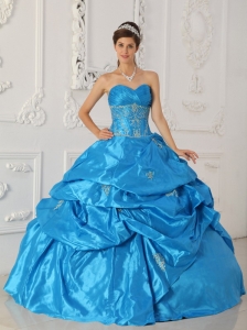 Low Price Aqua Blue Quinceanera Dress Sweetheart Taffeta Appliques Ball Gown