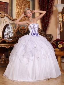 Simple White Quinceanera Dress Strapless Organza Beading Ball Gown
