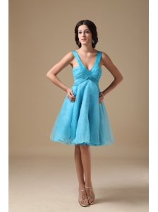 Aqua A-line V-neck Knee-length Organza Prom Dress