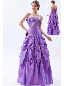 Purple A-line / Princess Strapless Prom Dress Taffeta Embroidery Floor-length