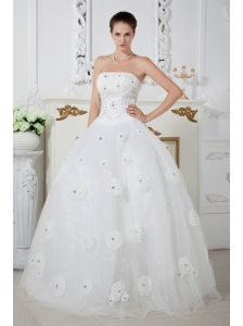 Elegant Ball Gown Strapless Beading Wedding Dress Floor-length Tulle