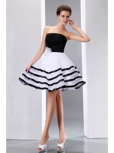Sweet Black and White Junior Prom Dress A-line Strapless Knee-length Taffeta and Organza Hand Made Flower