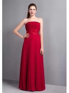 Popular Wine Red Strapless Pleat Bridesmaid Dress Floor-length