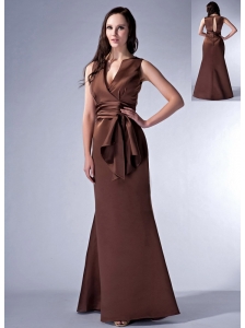Elegant Brown Cloumn V-neck Bridesmaid Dress Satin Ruch Floor-length