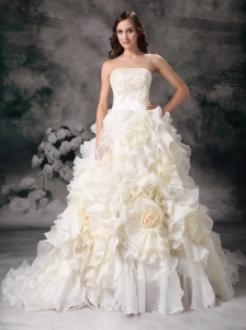 Beautiful Wedding Dress A-line Strapless Organza Hand Made Flower Chapel Train