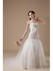 Fashionable Wedding Dress A-line Sweetheart  Lace Hand Made Flower Brush Train