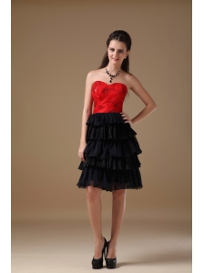Cute Black and Red A-line Sweetheart Short Prom Dress Chiffon and Taffeta Beading Knee-length