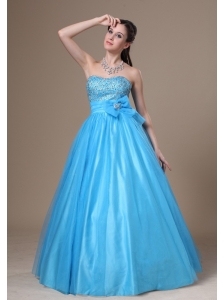 Beading and Bowknot Decorate Bodice A-line Tulle and Taffeta Prom / Evening Dress For 2013