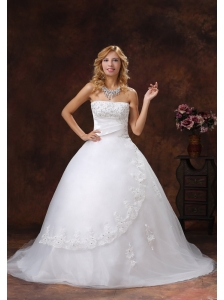 Appliques and Beading Decorate Bodice Ball Gown Wedding Dress For 2013 Strapless Chapel Train