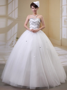 Wholesale Rhinestones Decorate Bust Wedding Gowns With Sweetheart Tulle