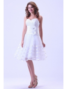 Sweetheart Short Prom Dress With Ruched and Hand Made Flower Knee-length