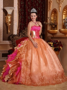 Discount Ball Gown Strapless Ruffles Organza 2013 Quinceanera Dresses with Embroidery