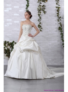 2015 Plus Size Strapless Beading Wedding Dress with Brush Train