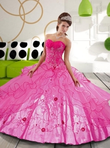 2015 Sturning Hot Pink Ball Gown Sweet 16 Dresses with Appliques