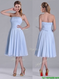 Pretty Strapless Chiffon Ruched Lavender Bridesmaid Dress in Tea Length