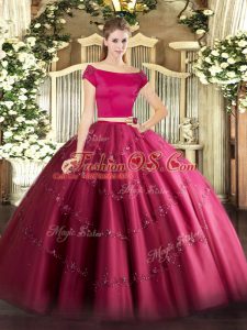 Graceful Off The Shoulder Short Sleeves Tulle Quinceanera Gowns Appliques Zipper