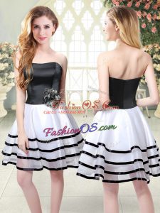New Arrival Organza Strapless Sleeveless Zipper Ruffled Layers and Hand Made Flower in White And Black