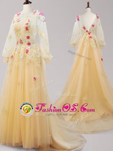 Pretty Scoop Gold Long Sleeves Appliques Backless Evening Dress