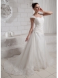2013 Appliques Straps Sweetheart Wedding Dress With Chapel Train