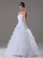 Ruffles Luxurious Strapless A-Line / Princess Brush /Sweep Organza Wedding Dress